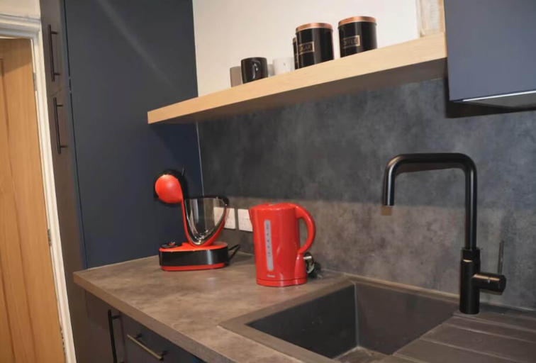 Others 4, Stunning 2 BD Apartment in Cheltenham, Gloucestershire