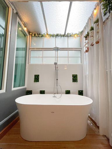 Bathroom 6