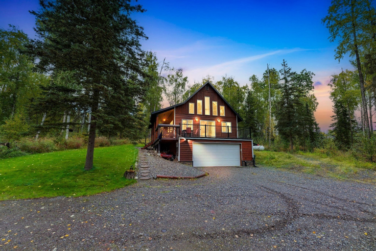 Cabin In The Woods 2 Bedroom Cabin, Matanuska-Susitna