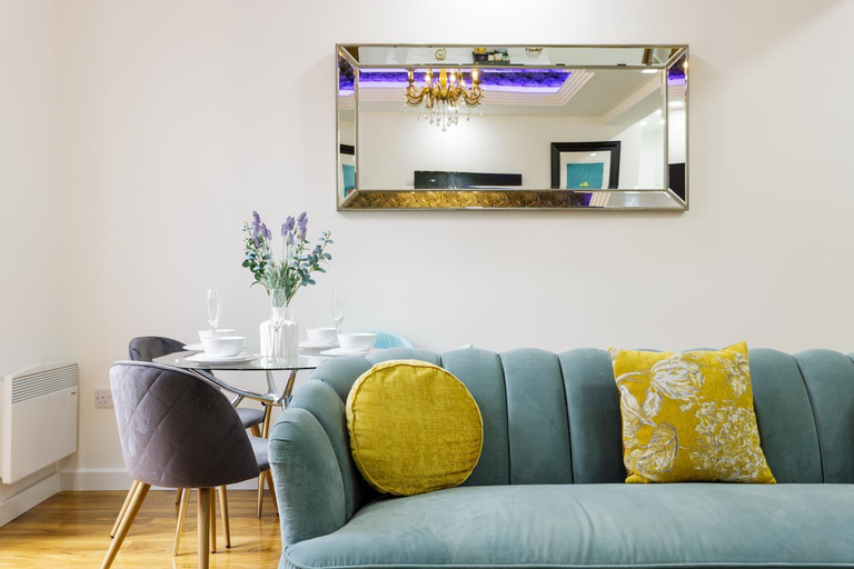 3, Ellerby Guest House, Leeds