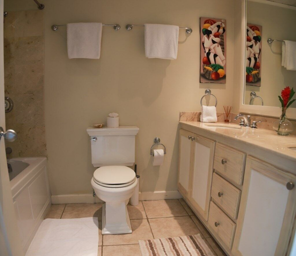 Bathroom 4, Waterfront 2-bed Townhouse - Harbour 17 2 Bedroom Townhouse by RedAwning