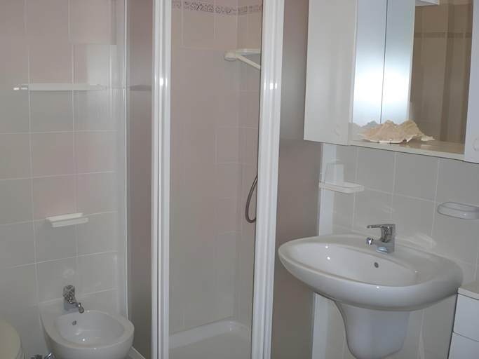 Bathroom 2, Appartamenti Vasco Renna Surf Center, Trento