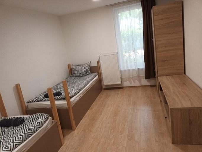 Others 2, Tiszaliget Apartman es Szallo, Szolnok