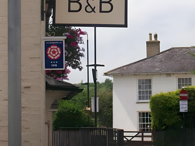 Others 2, The Wheatsheaf, Wiltshire