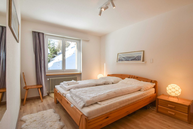 Bedroom 3, Hollandia 15, Raron