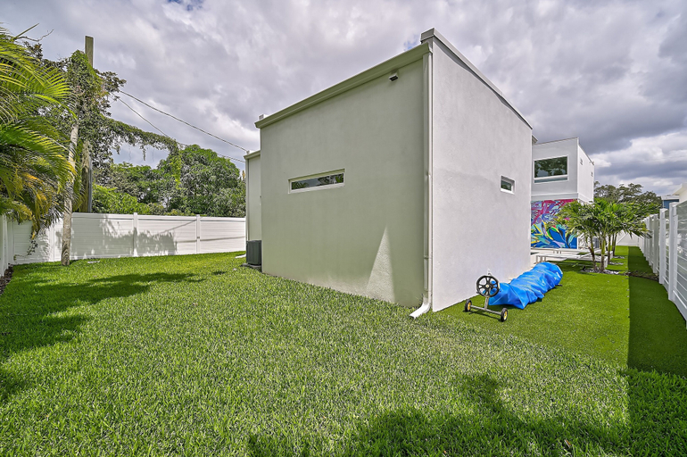 Exterior & Views 2, Paradise Found 3 Bedroom Home by RedAwning, Sarasota