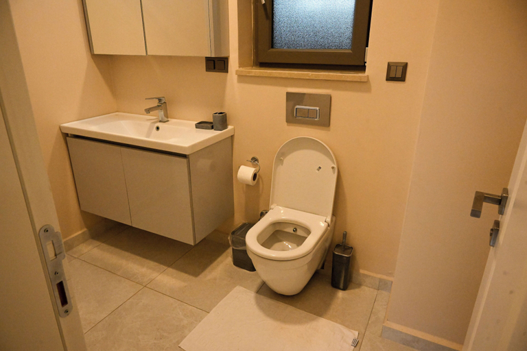 Bathroom 3, Yonca Evler, Kartepe