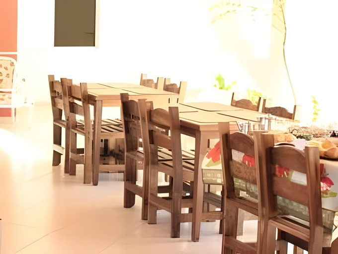 Food & Drinks 3, Pousada Pompeia, Socorro