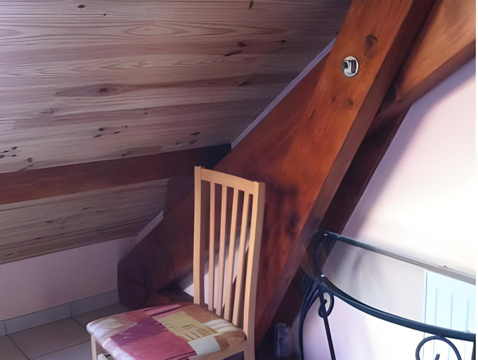Bedroom 2, Le Rocher des Ducs, Chambres d'hotes, parking prive, abris motos, Hautes-Alpes