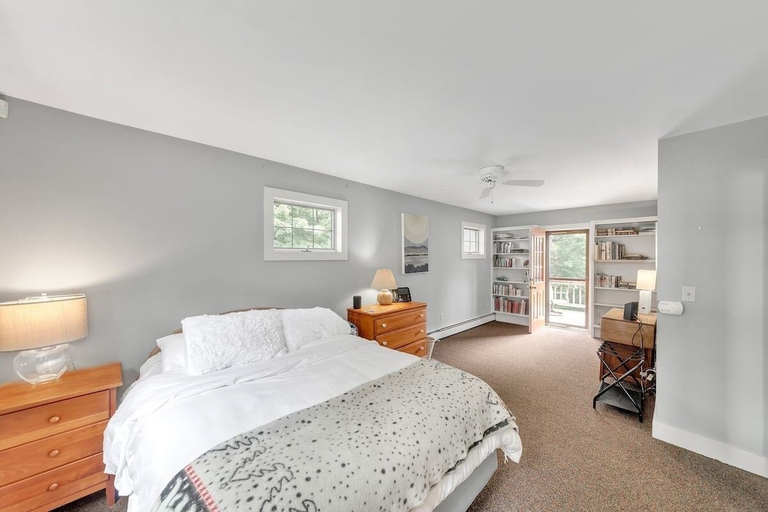 Bedroom 3, Bear Pass - Mountain View 4 Bedroom Home by RedAwning, Bennington