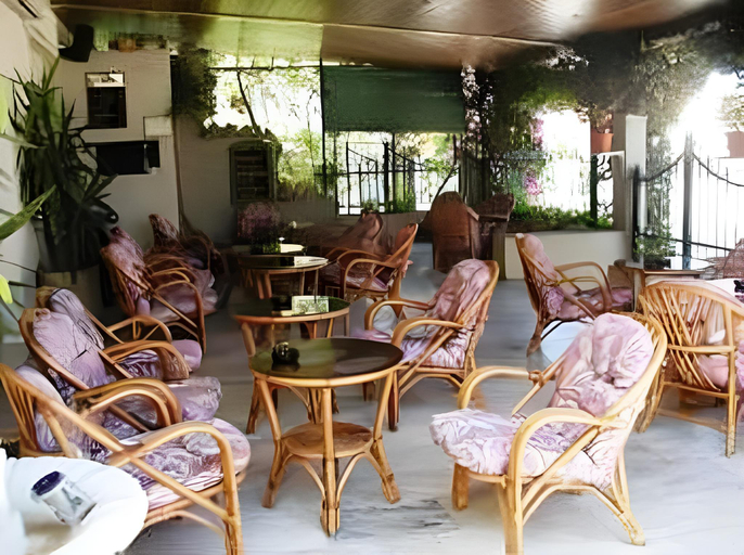 Food & Drinks 4, Harrys bar & apartments, Ionian Islands