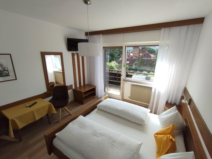 Bedroom 2, Garni Weingut, Bolzano