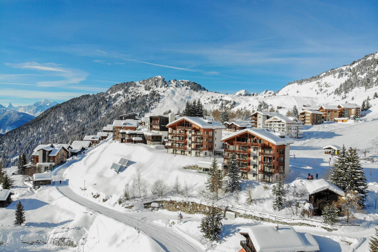 Exterior & Views 2, Casa Andrea 517, Raron