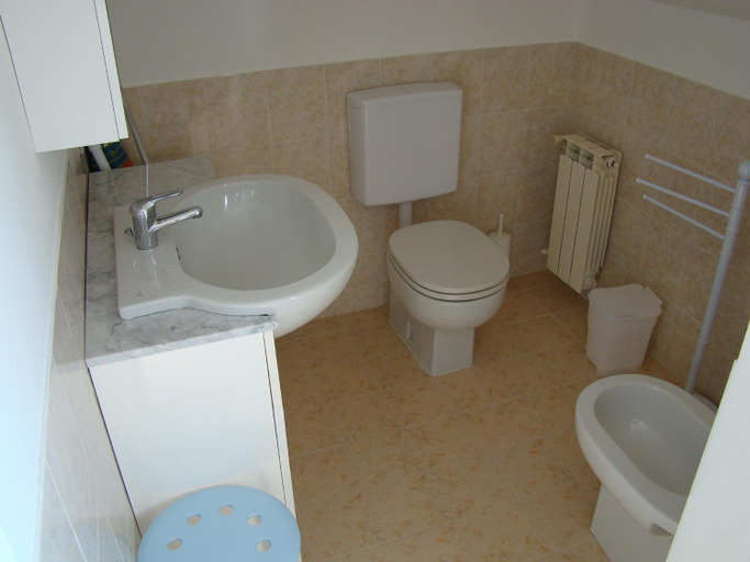 Bathroom 3, Appartamenti Villa Chiara, Imperia