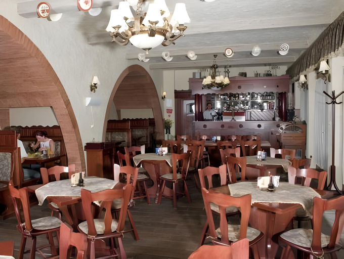 Food & Drinks 5, Hotel Rozsa Csarda, Mosonmagyaróvár