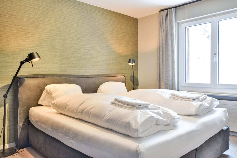 Bedroom 4, Hollandia 18, Raron