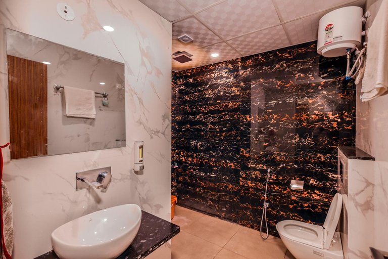 Bathroom 2, Hotel Lalita palace, Jaipur