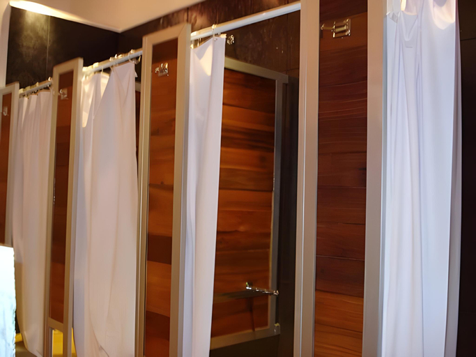 Bathroom 2, Hostal Regina Down Town Mexico City, Mexico City