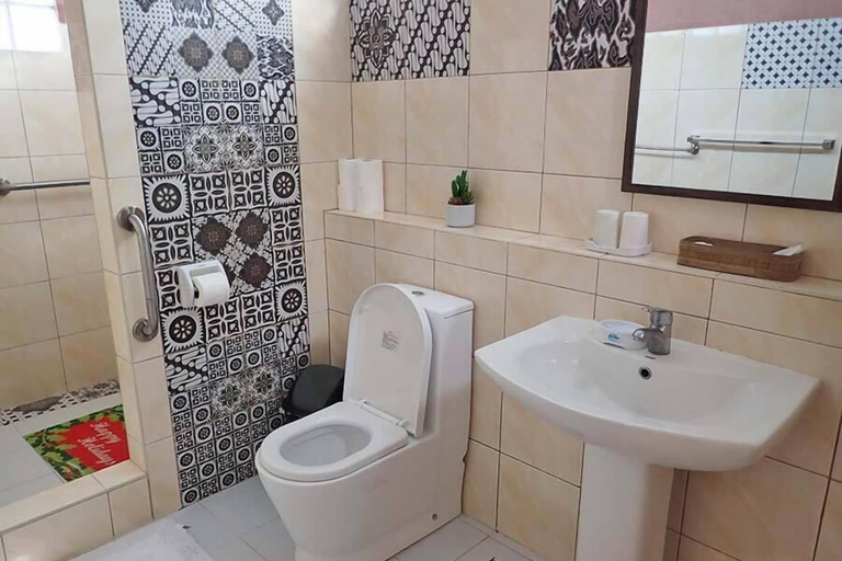 Bathroom 5, Hale Manna Coastal Gardens, Moalboal