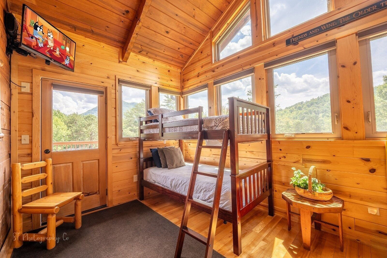 Others 1, Hunter Jack's - 2 Br cabin by RedAwning, Sevier