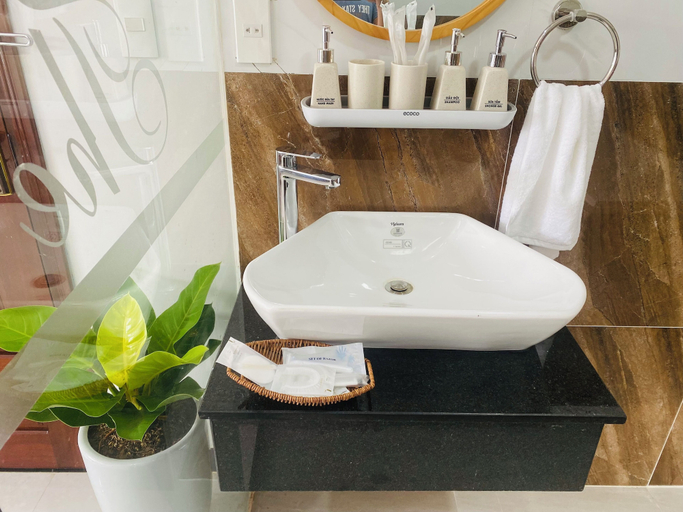 Bathroom 5, The Arch Villa Hoi An, Da Nang