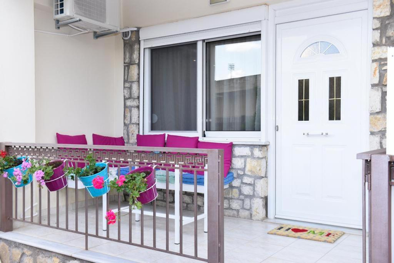 Others 2, La Perla Apartment 2, Peloponnese