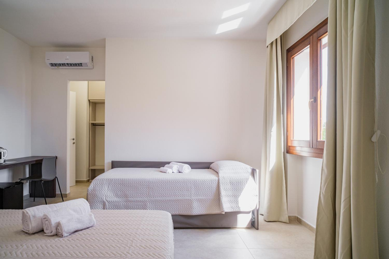 Others 3, AS 10 HOUSE, Olbia-Tempio