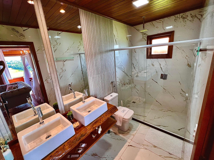 Bathroom 2, Chales Grecco, Venda Nova do Imigrante