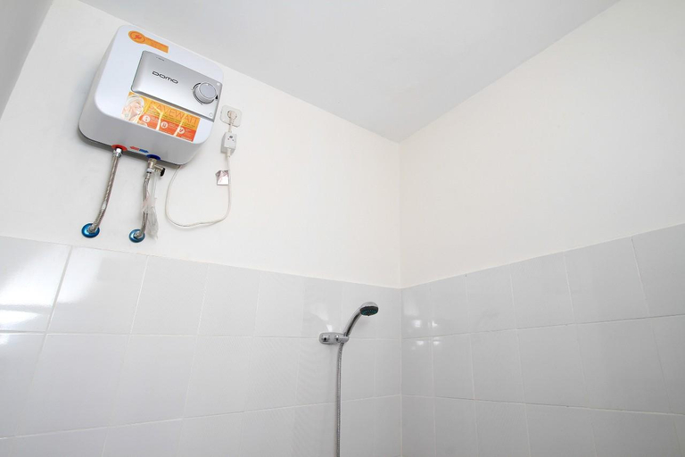 Bathroom 9