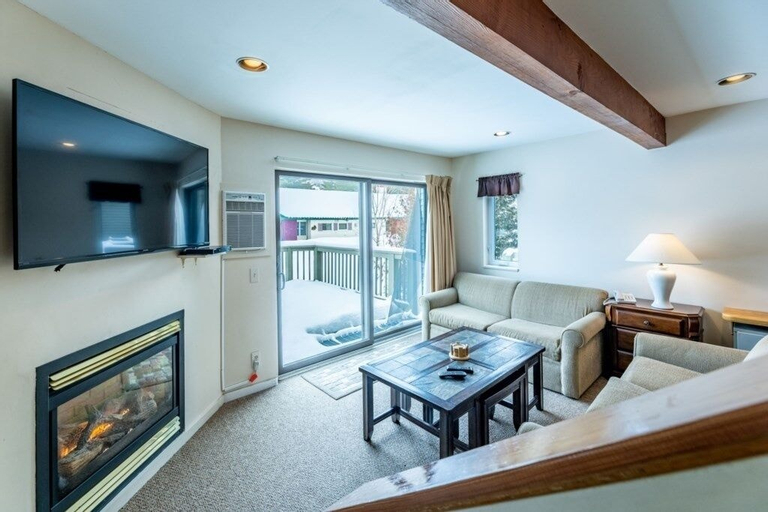 Others 1, 4br Private Townhouse At Smugglers' Notch Resort 4 Bedroom Condo, Lamoille