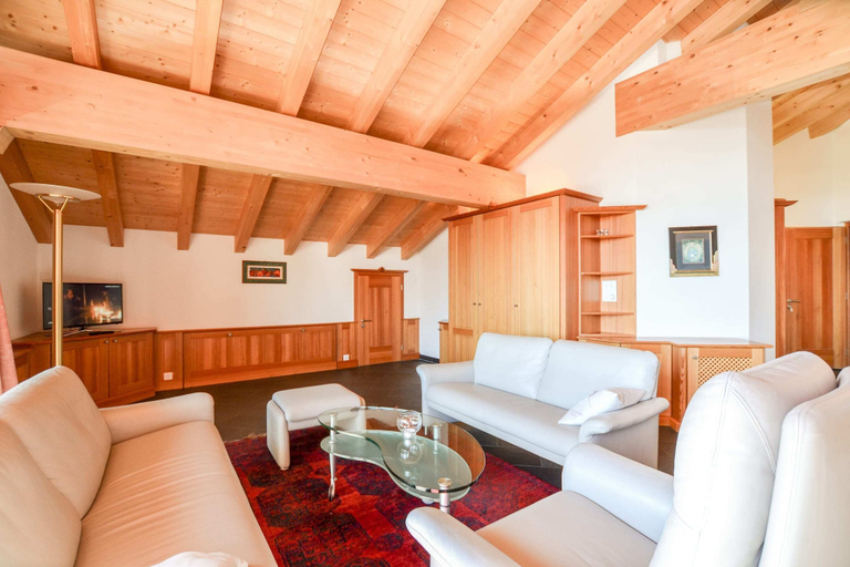 Others 3, Casa Arturo Penthouse, Raron