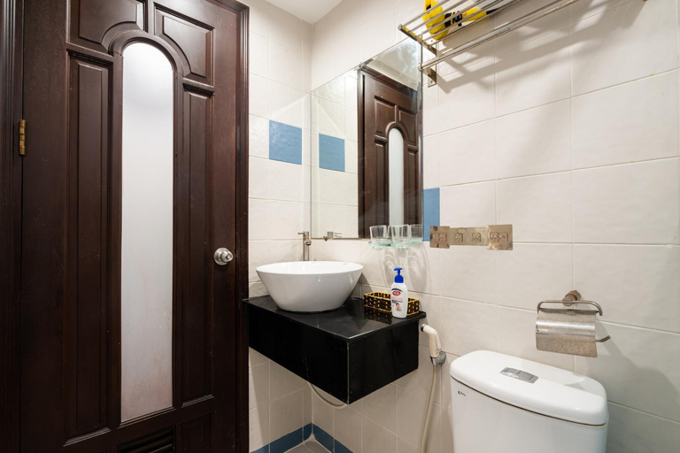 Bathroom 8