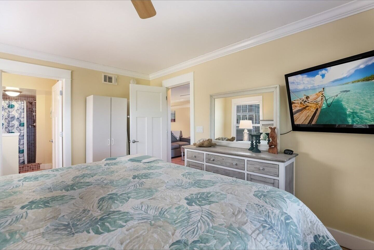 Bedroom 3, 4200 Gulf Drive Unit 108 2 Bedroom Home by RedAwning, Manatee