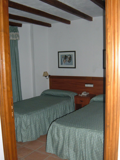 Bedroom 2, Hotel Rural Casares, Málaga