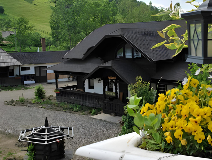 Others 5, Casa Poveste Pensiunea-Muzeu, Campulung Moldovenesc
