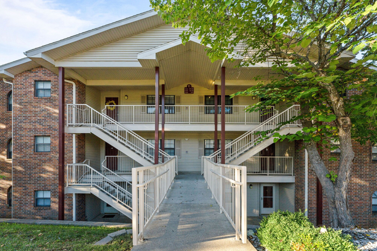 Exterior & Views 2, Swanky Sanctuary 2 Bedroom Condo by RedAwning, Taney