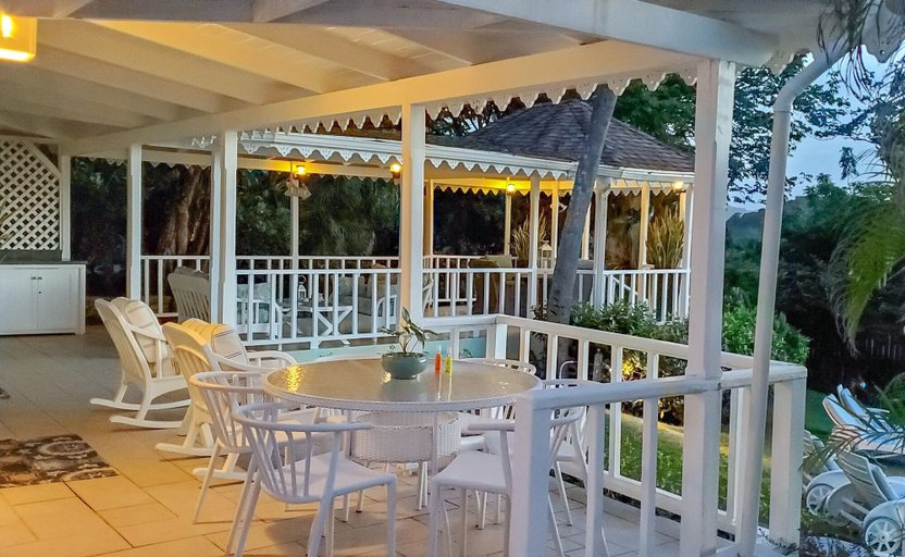 Food & Drinks, Beautiful 2-bed Cliffside Villa - Saline Reef 2 Bedroom Villa by RedAwning