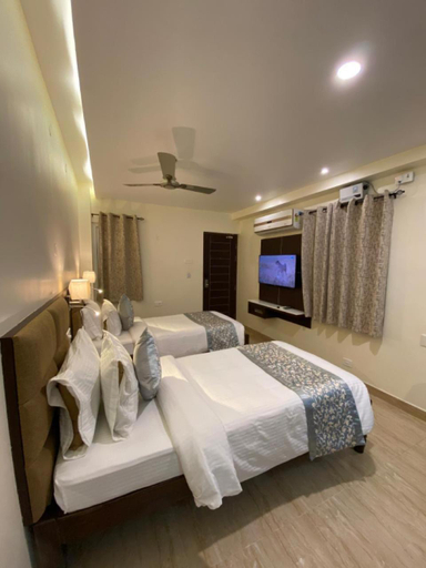Bedroom 12