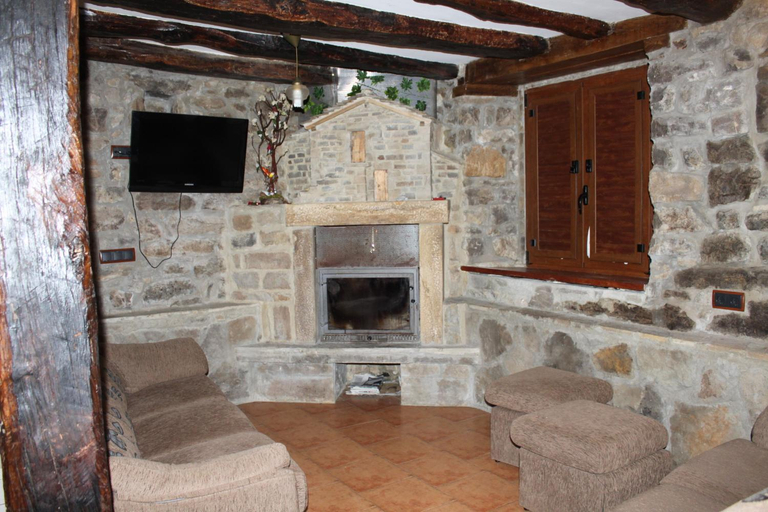 Others 4, Casa Rural Las Machorras I y II, Burgos