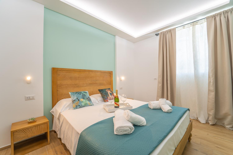 Bedroom 3, Mensos Rooms Guesthouse, Olbia-Tempio