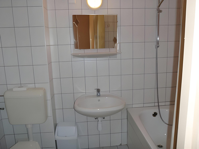 Bathroom 3, Nereus Park Hotel, Balatonalmádi