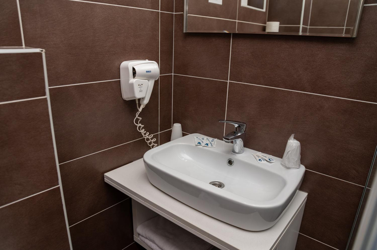 Bathroom 2, Complex Turistic Monaco, Sanmartin