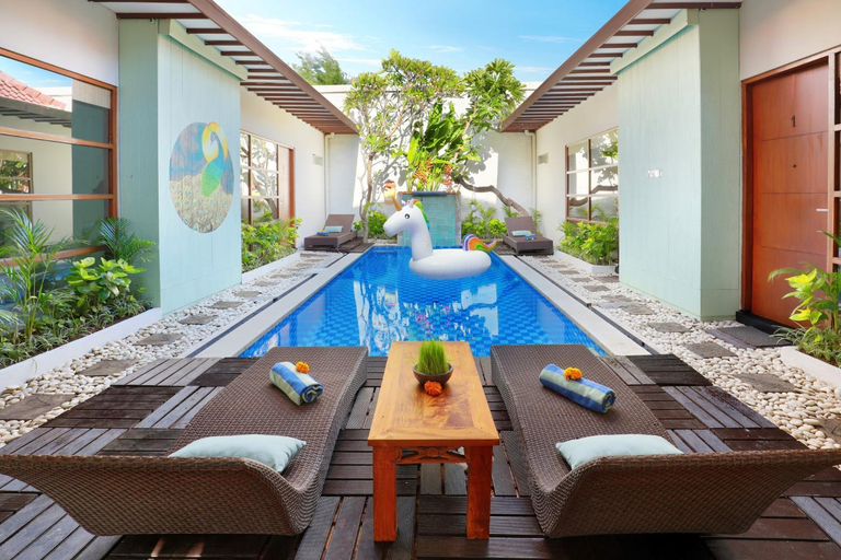 Swimming Pool 23
