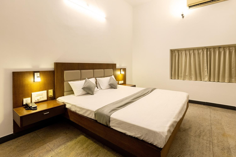Bedroom 2, HOTEL PARAMOUNT SUITES & SERVICE APARTMENTS, Dakshina Kannada