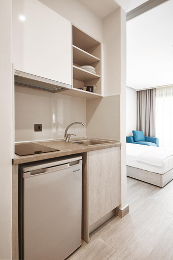 Others 3, Albatros Suites, Central Macedonia