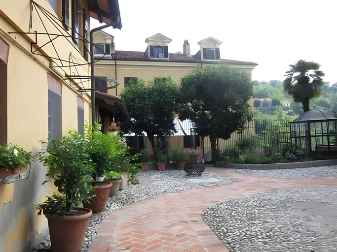Others 2, B&B AL BRIC, Torino