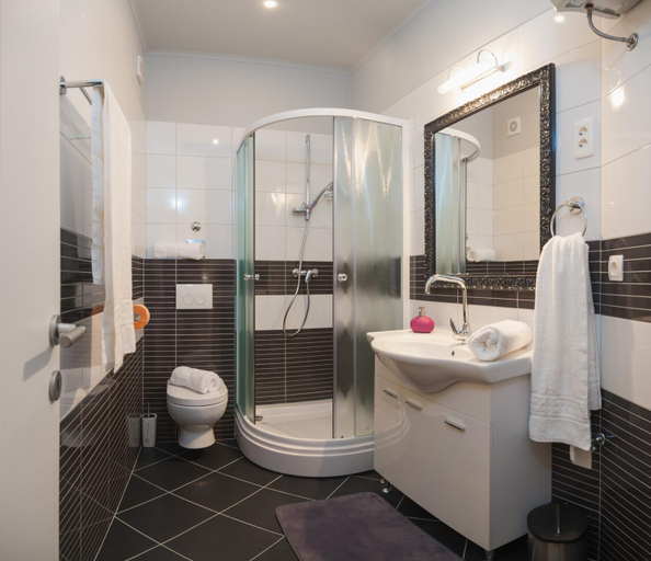 Shower 2, Apartments Tonis, Split
