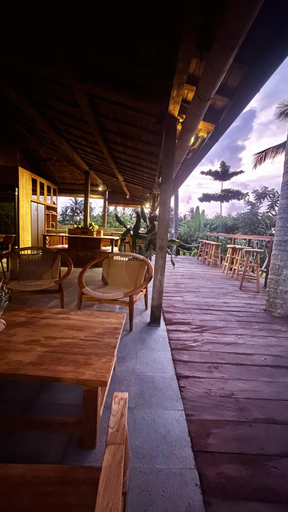 Food & Drinks 4, Desa Cabins, Tabanan