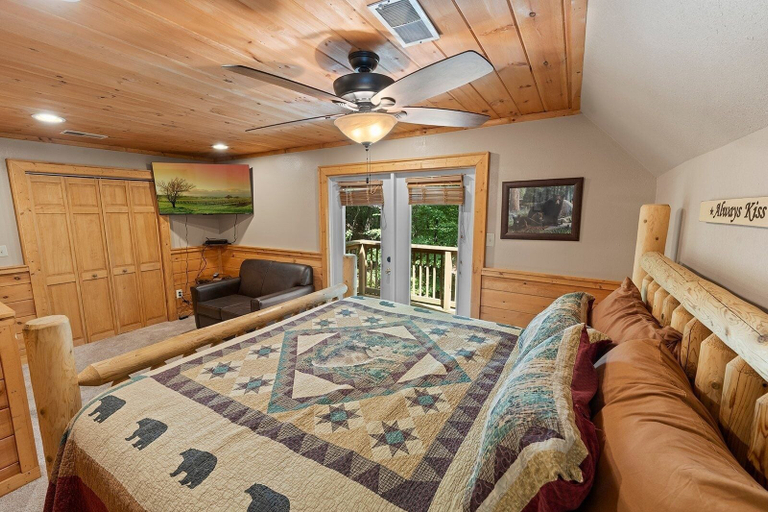 Bedroom 3, Sugar Bear Mountain Hideaway 3 Bedroom Cabin by RedAwning, Sevier