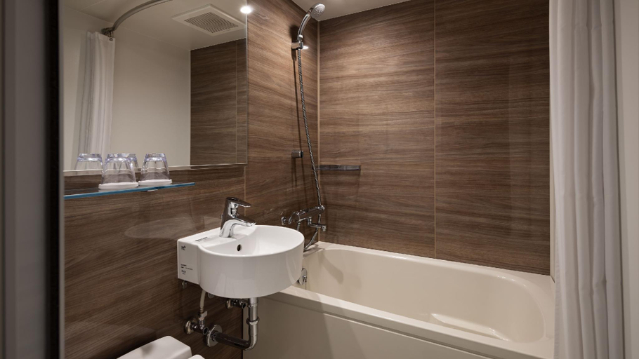 Bathroom 8